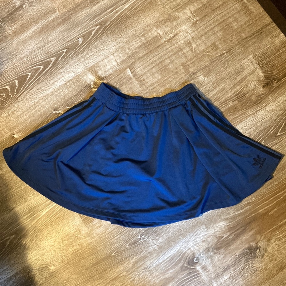 Adidas navy skirt size small EUC